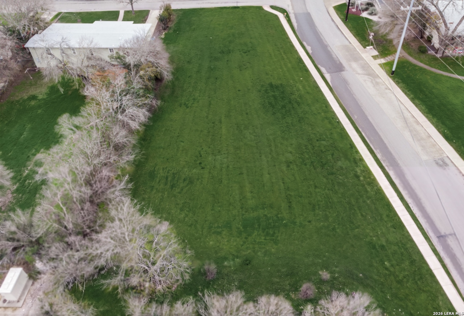 main property photo 3