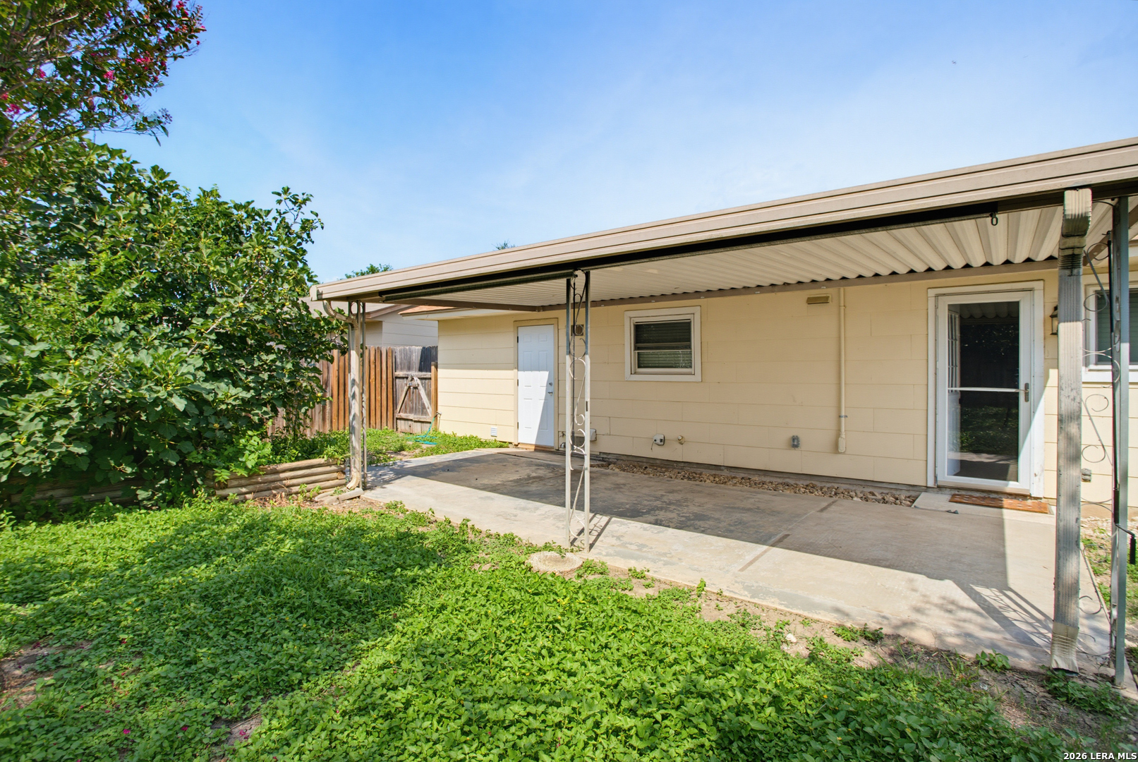 main property photo 27