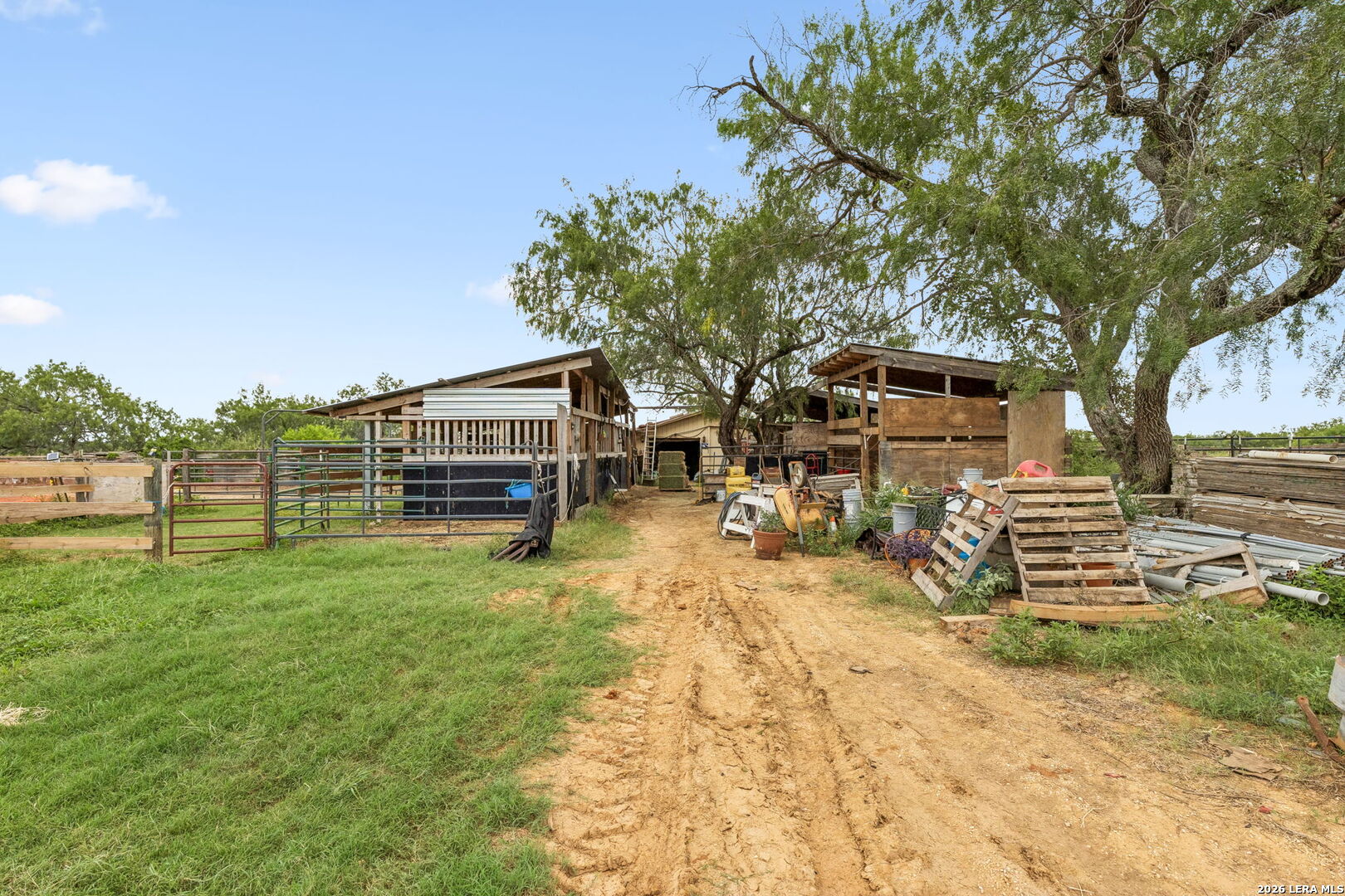 main property photo 15