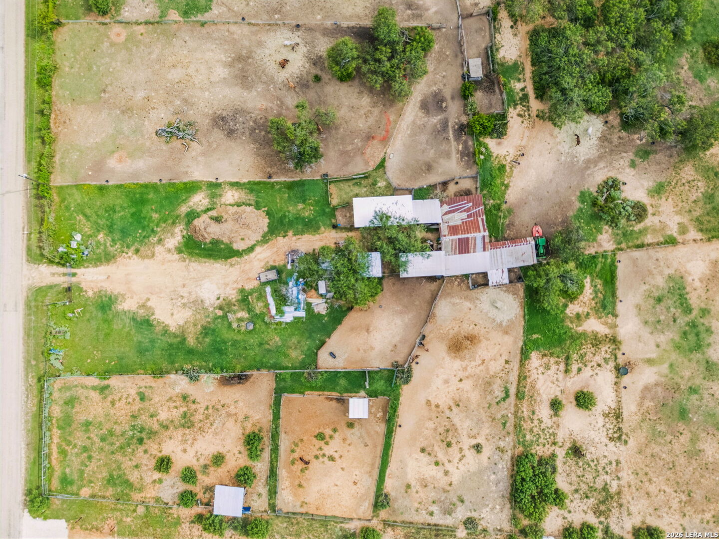 main property photo 33