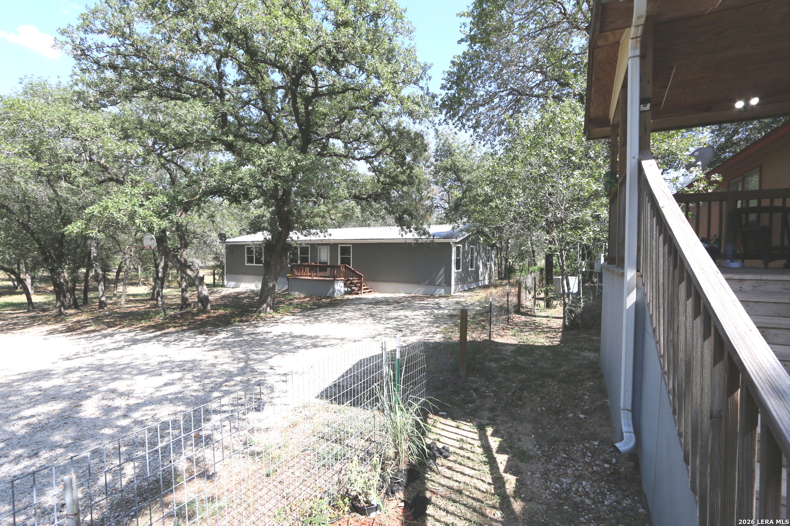 main property photo 26