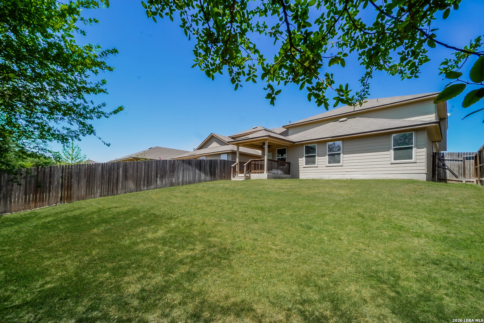 main property photo 13