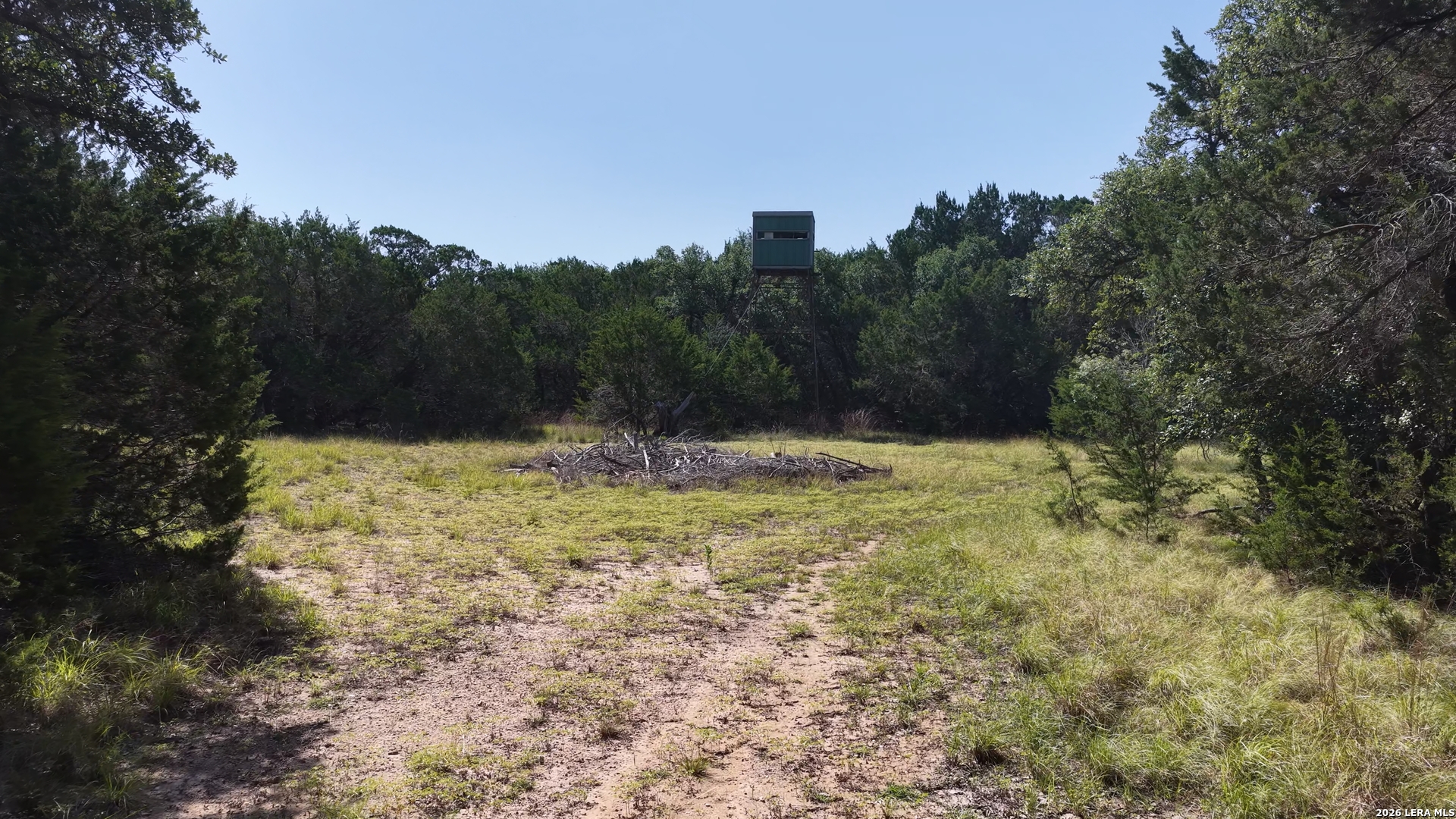 main property photo 45