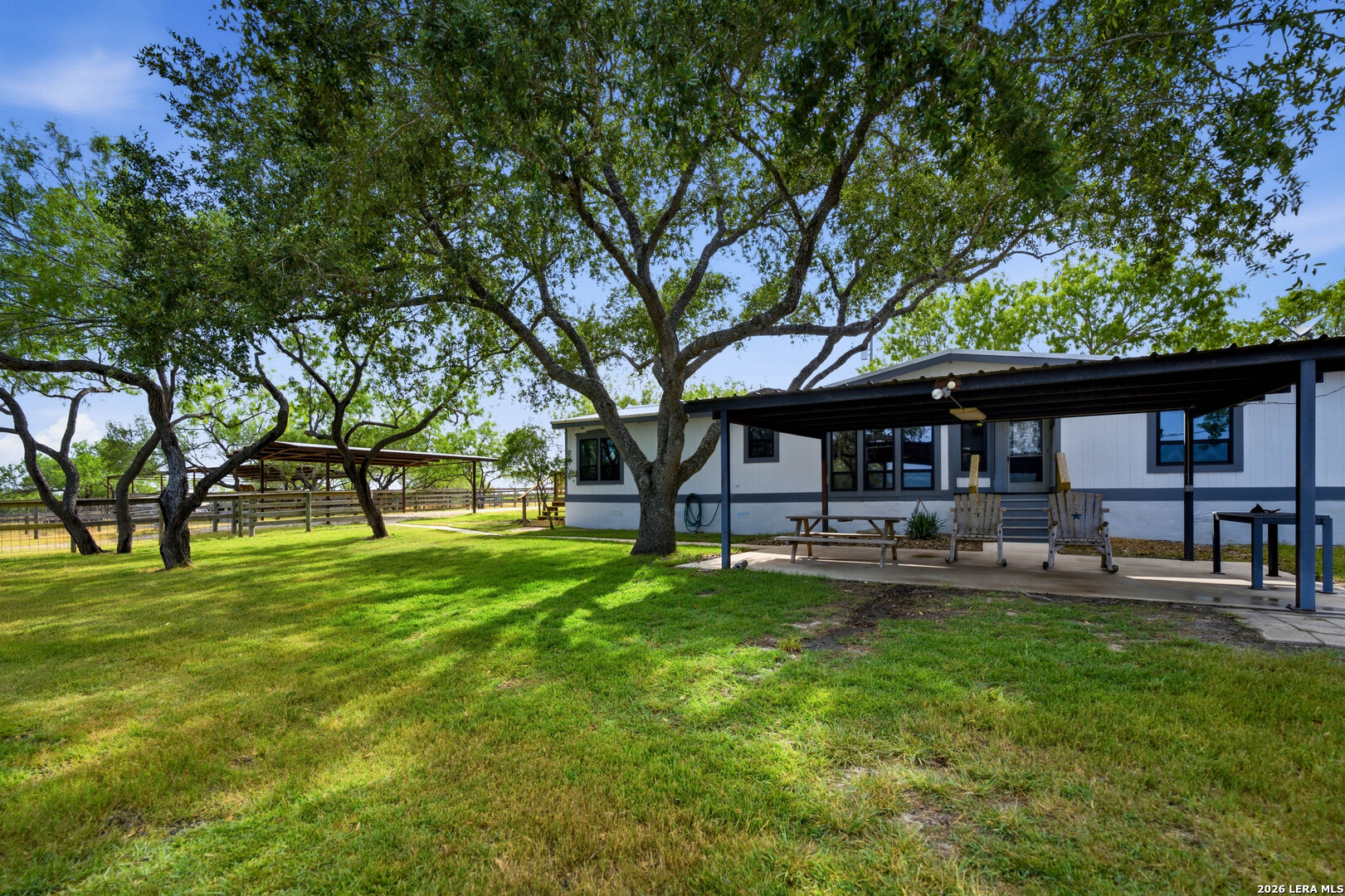 main property photo 18
