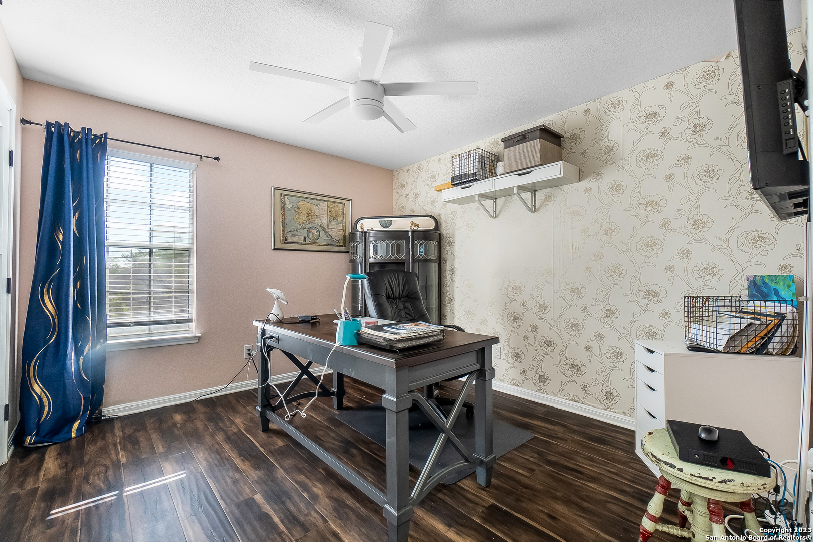 main property photo 19