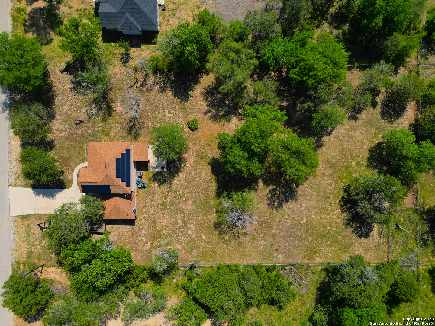 main property photo 26