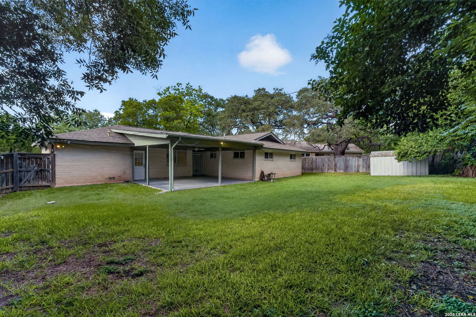 main property photo 23