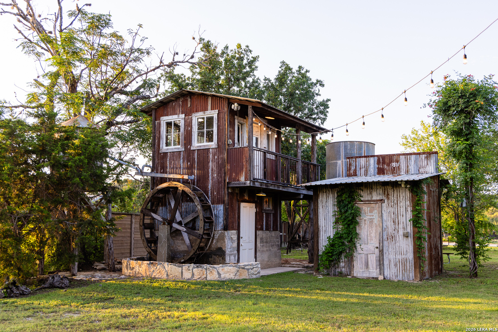 main property photo 37