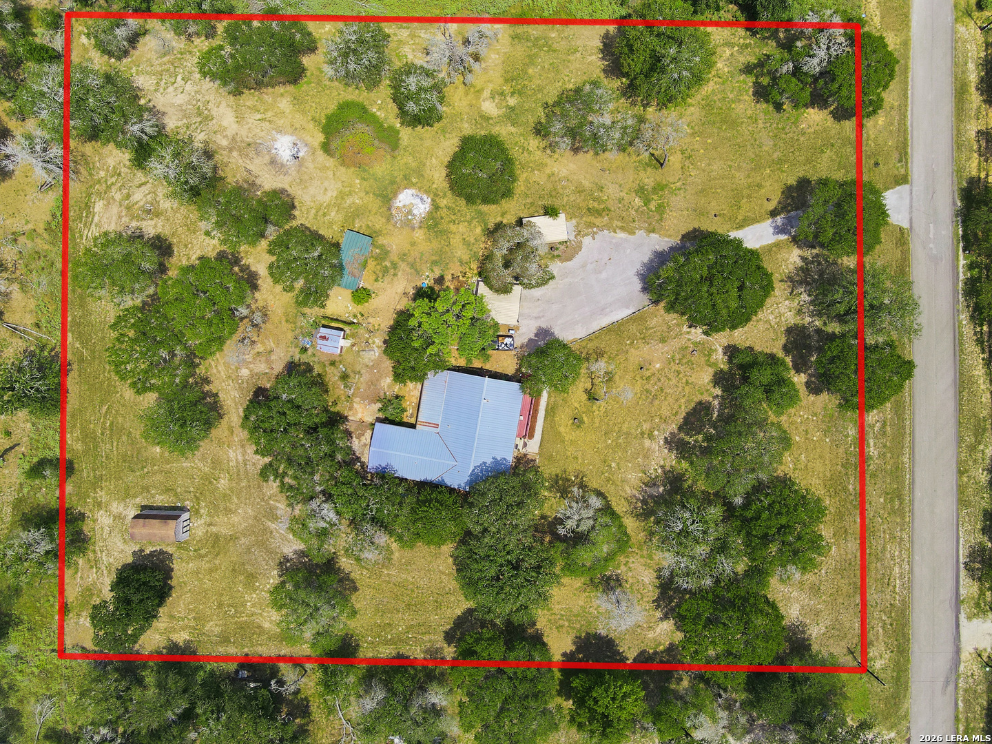 main property photo 31