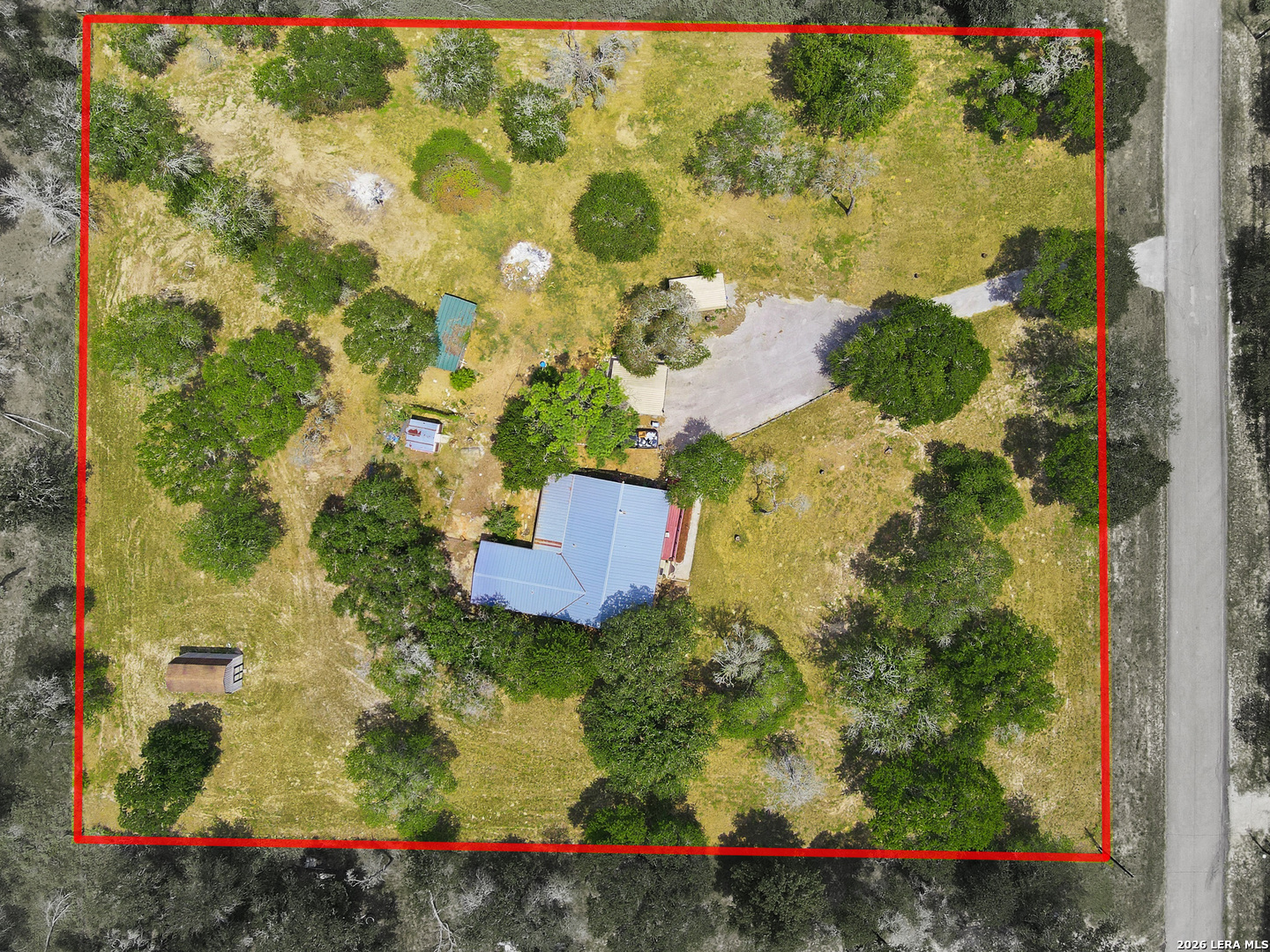 main property photo 32