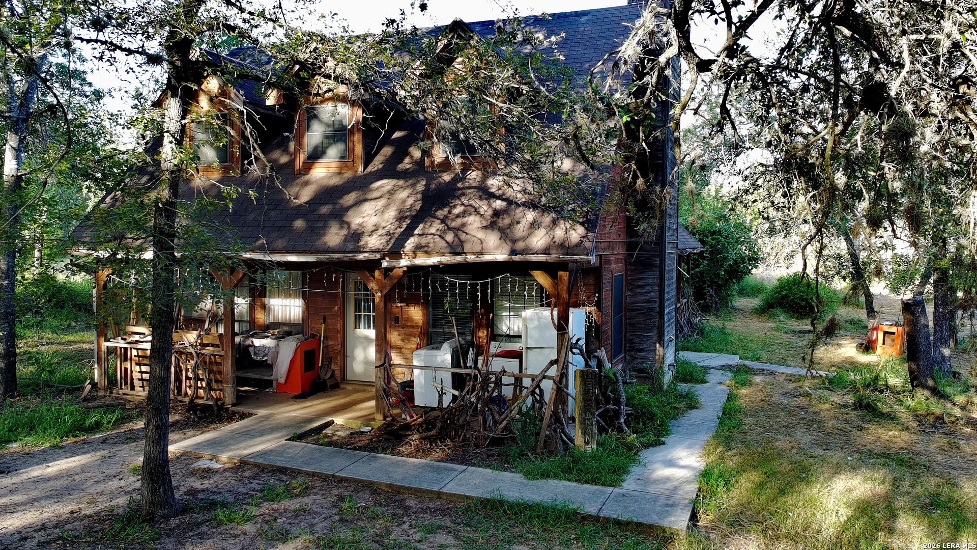 main property photo 5