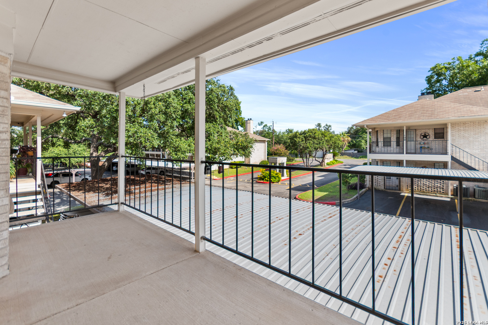 main property photo 25
