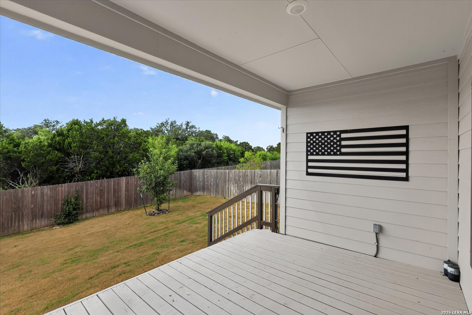main property photo 32