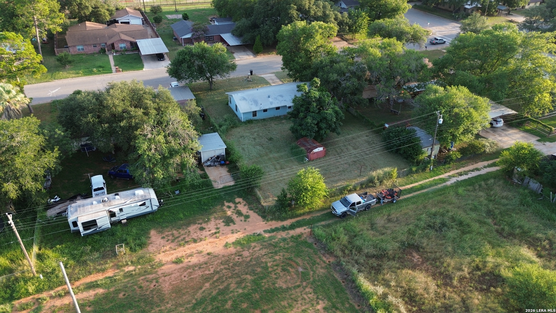 main property photo 4