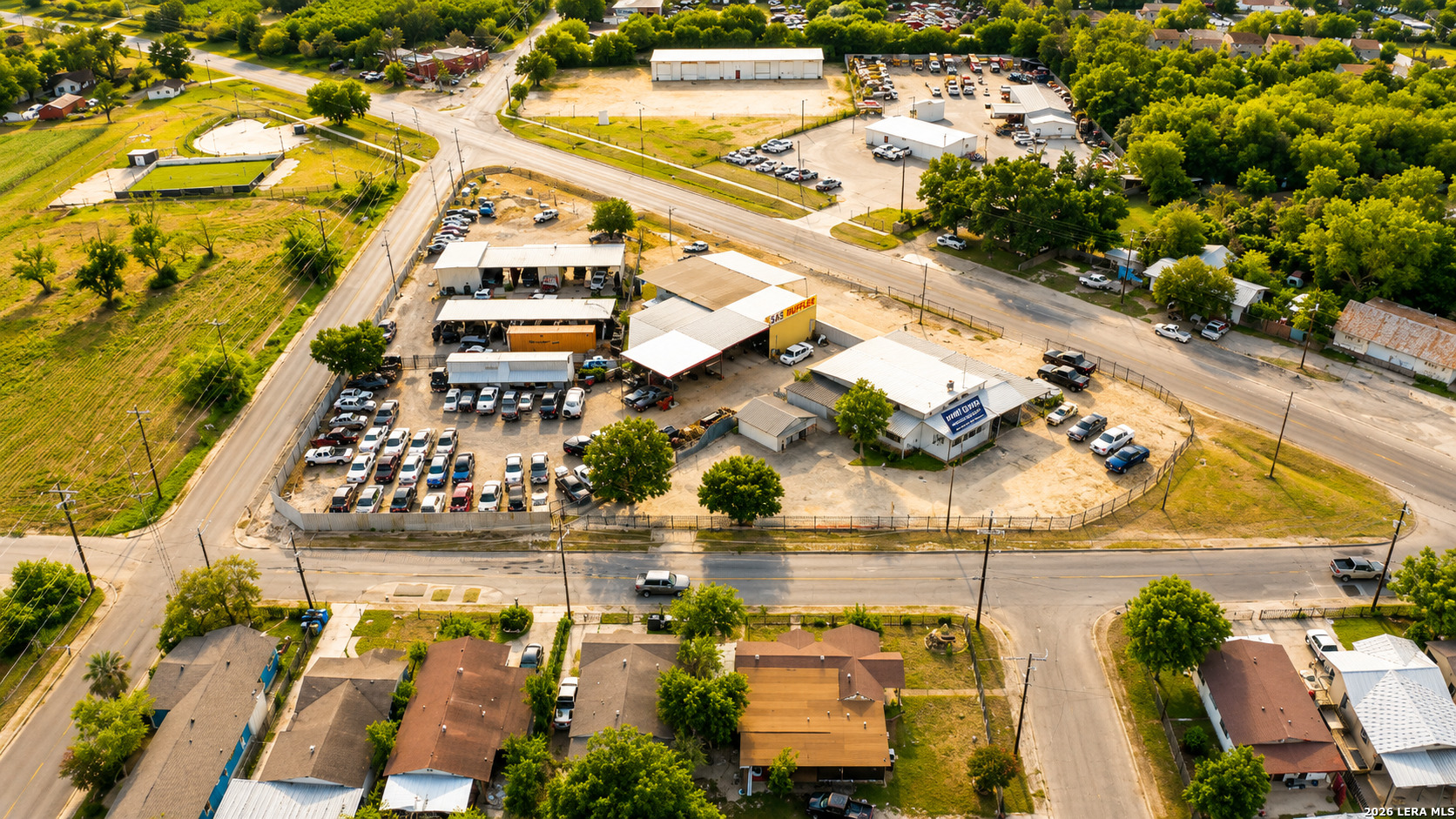 main property photo 16