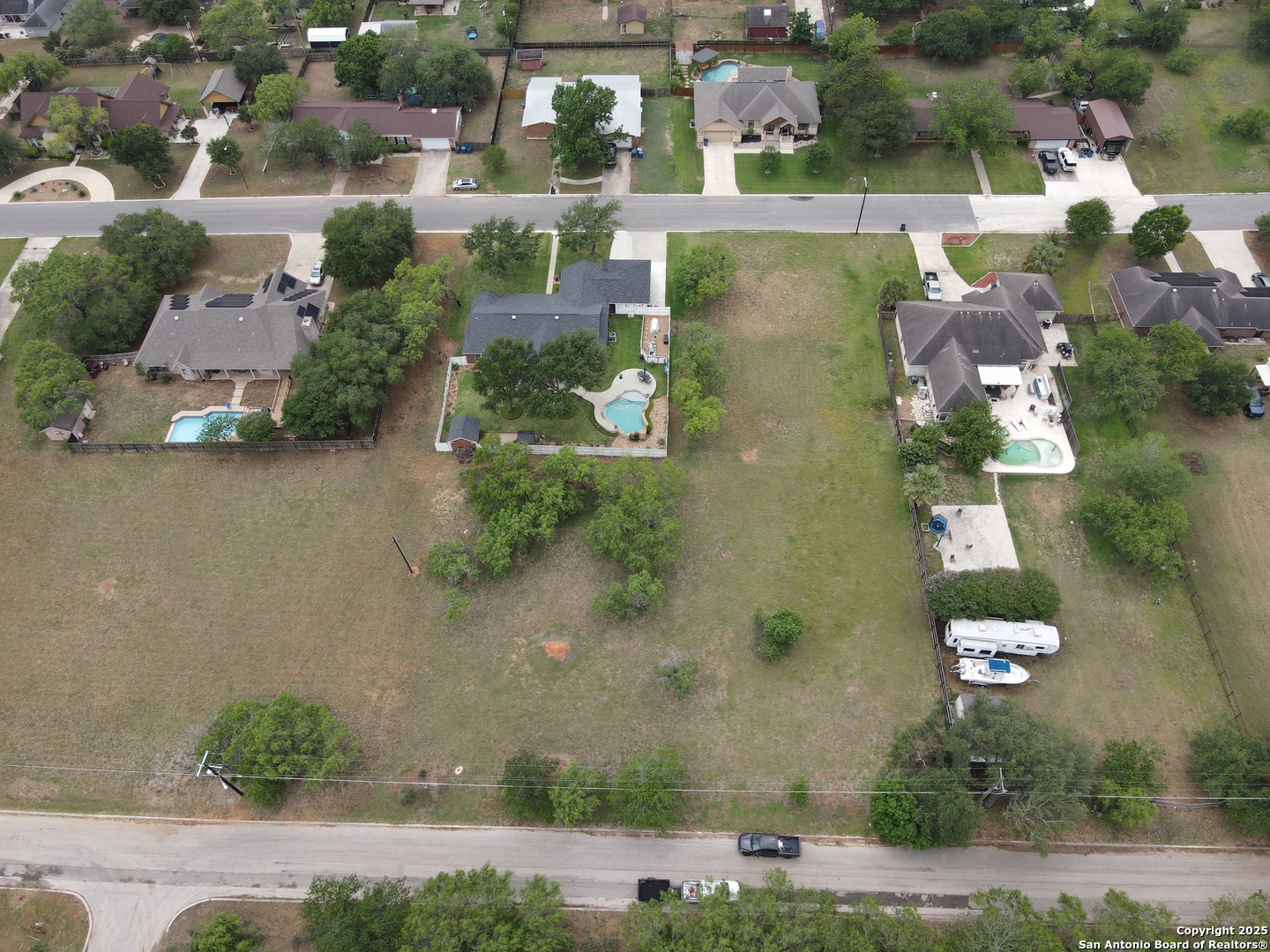 main property photo 5
