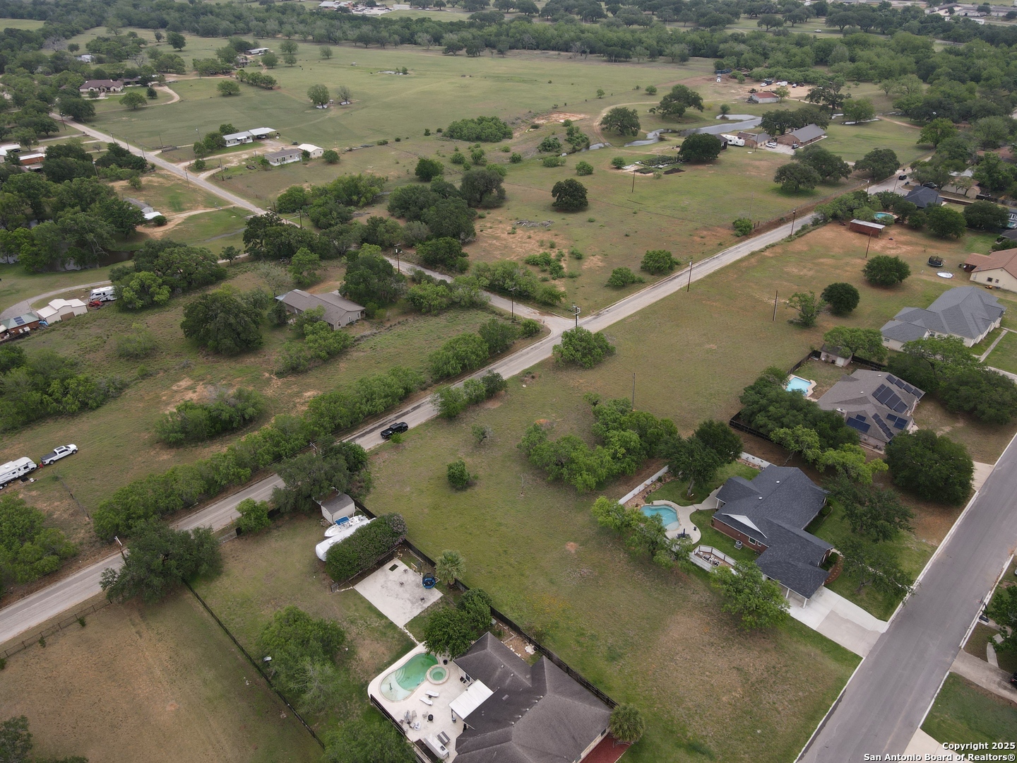 main property photo 7