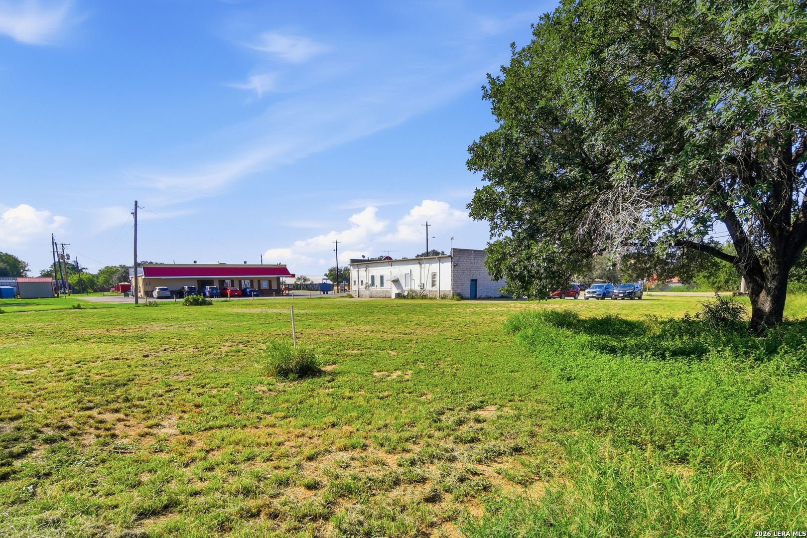 main property photo 30