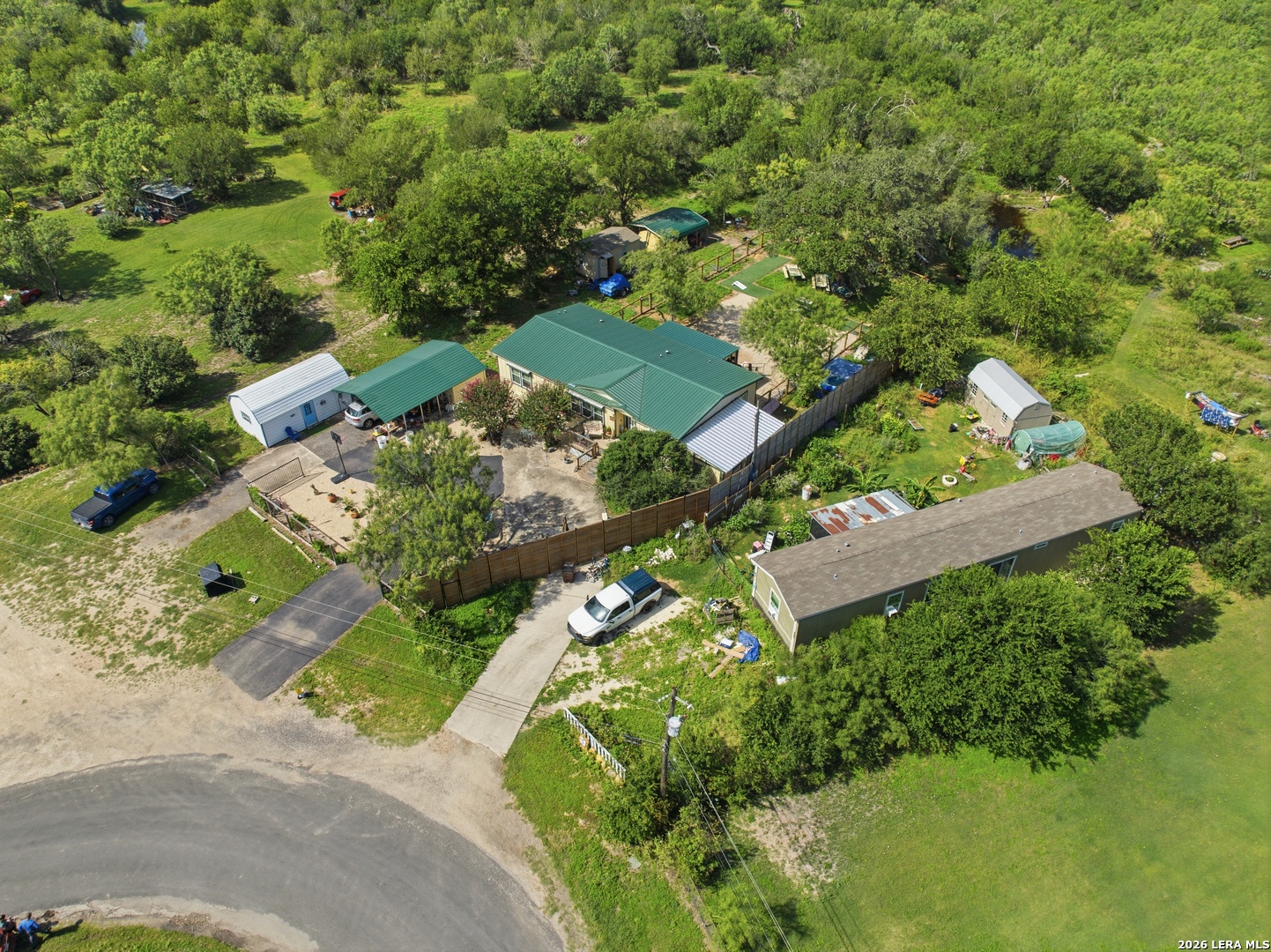 main property photo 2
