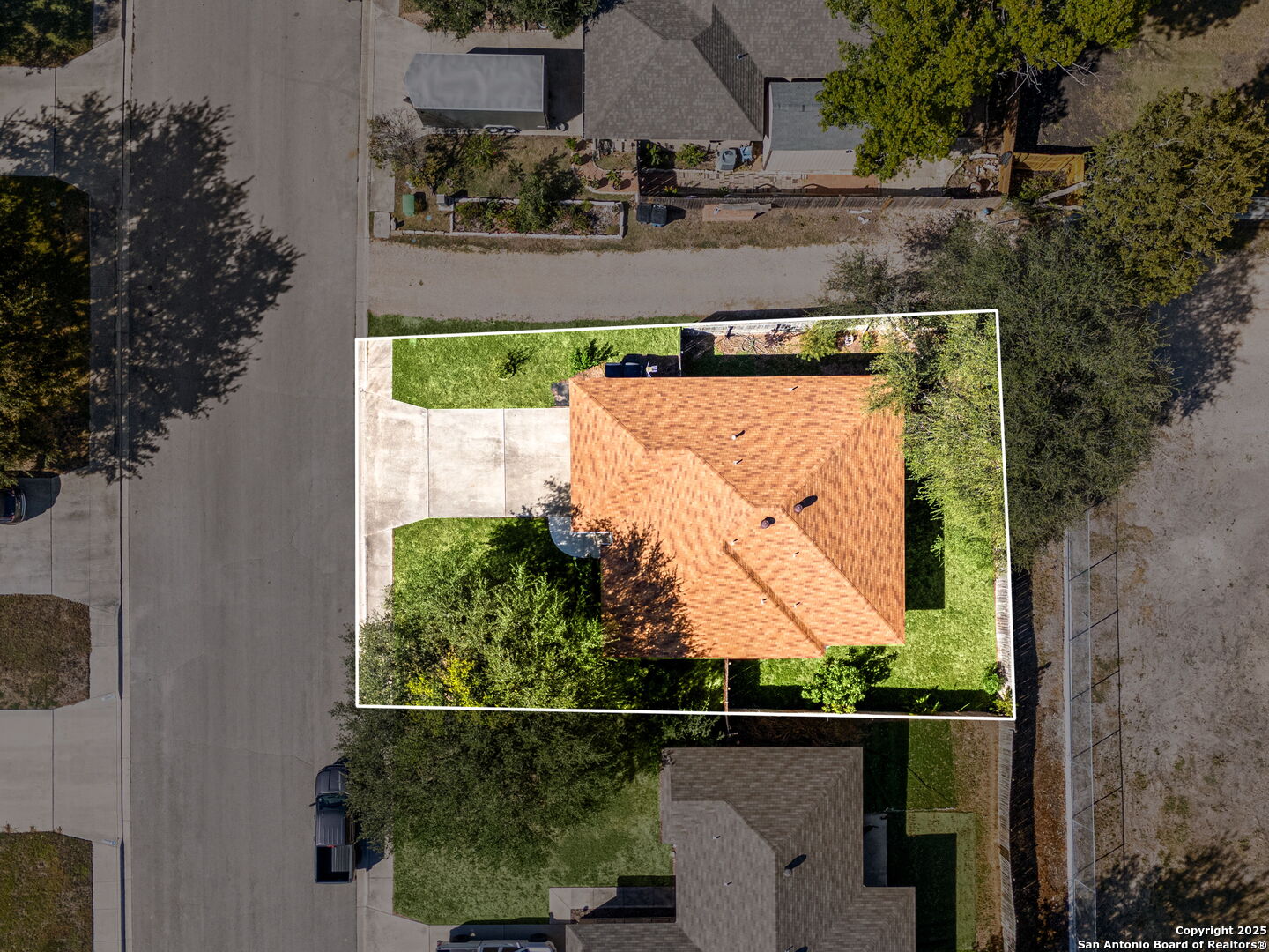 main property photo 29