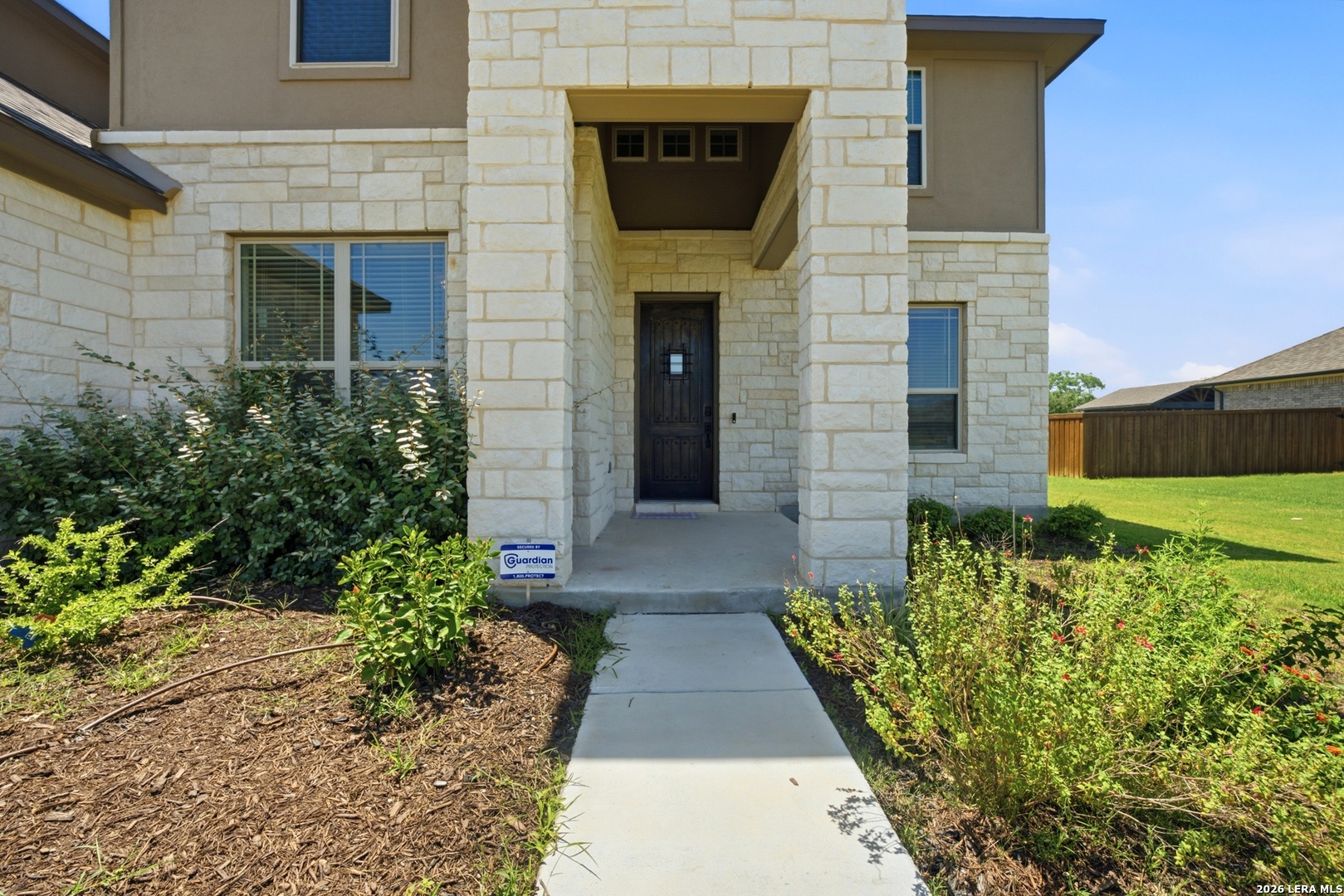 main property photo 4