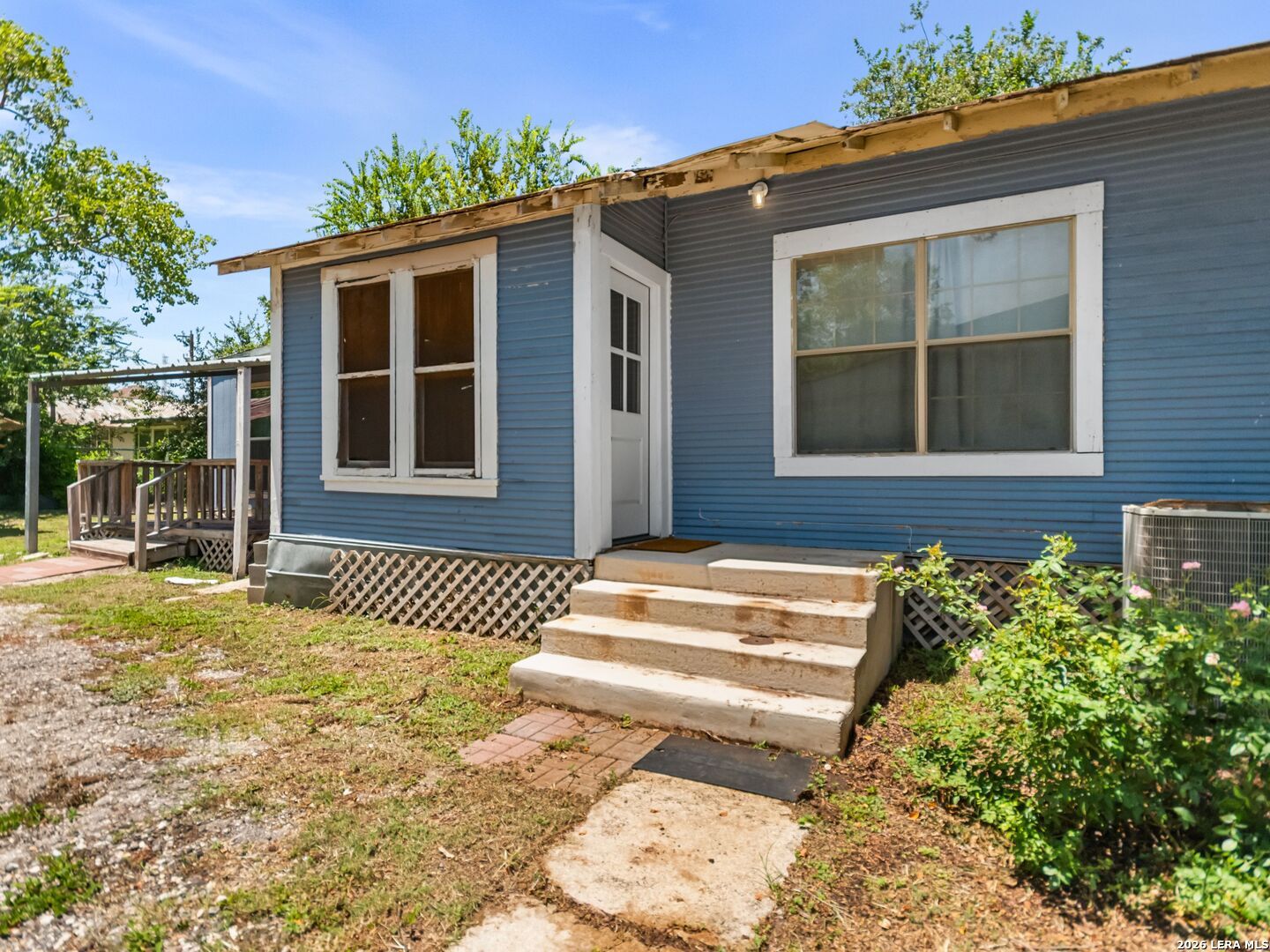 main property photo 43