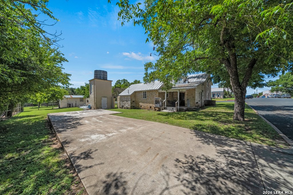 main property photo 21