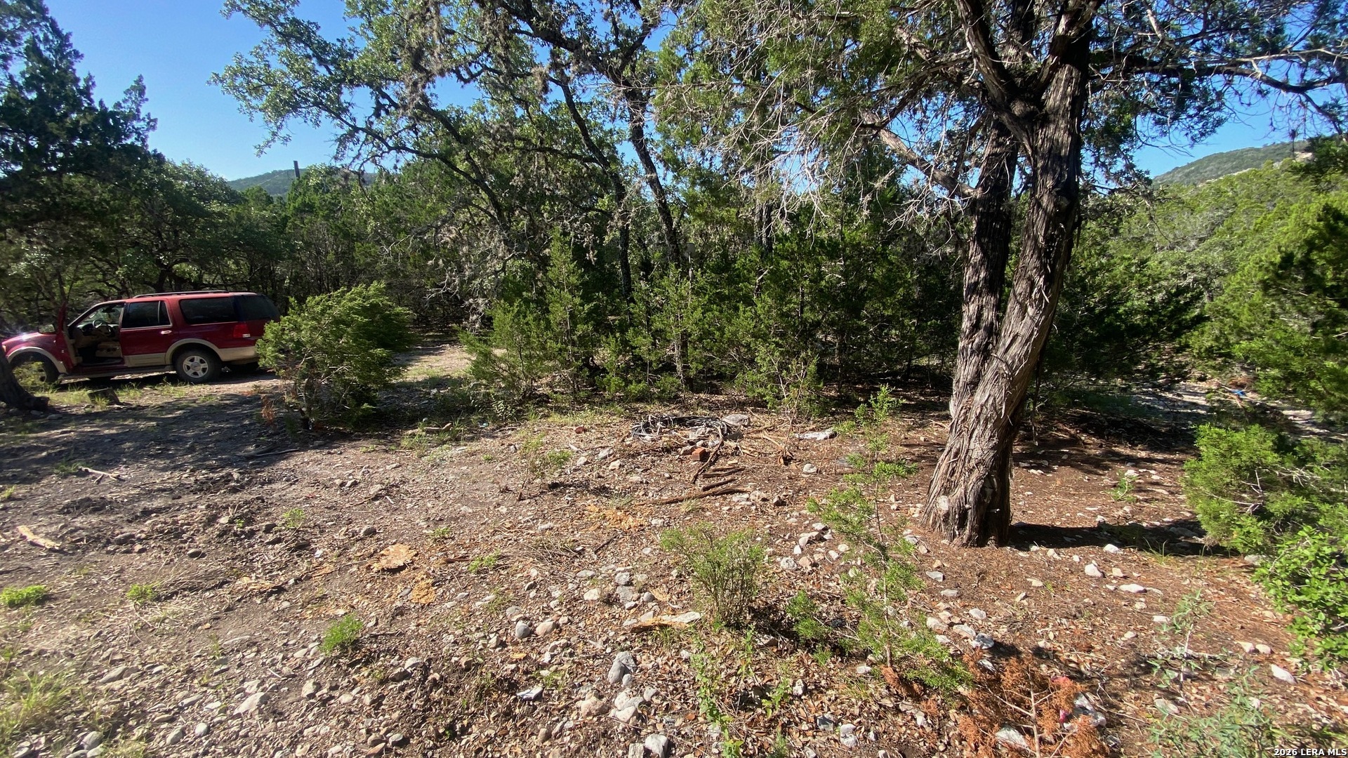 main property photo 13