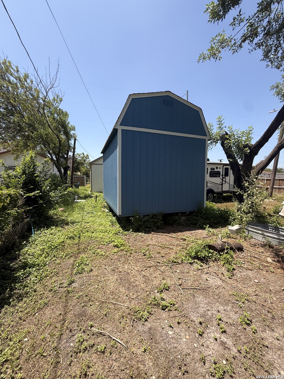 main property photo 18