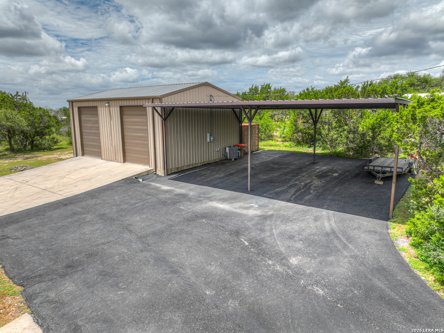 main property photo 43