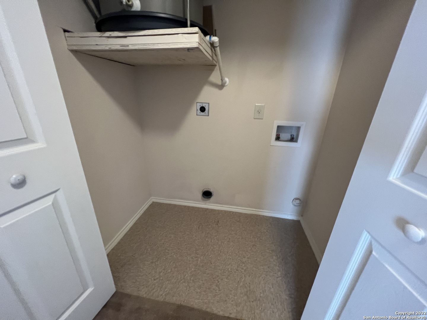 main property photo 11