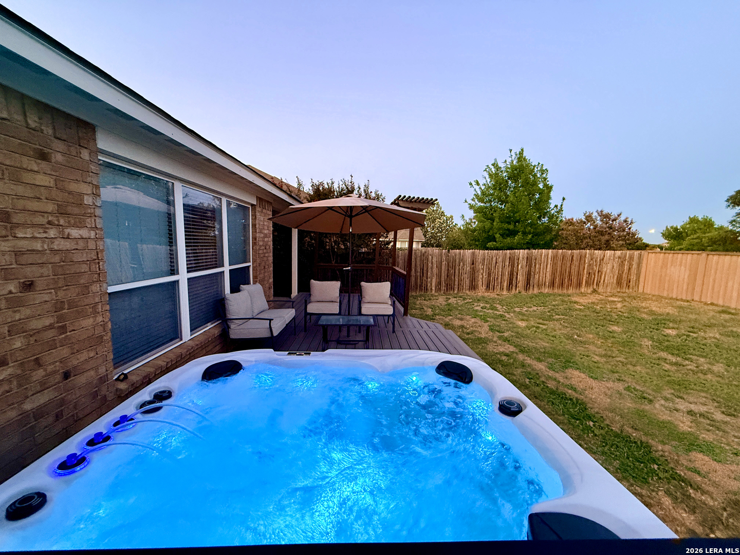main property photo 28