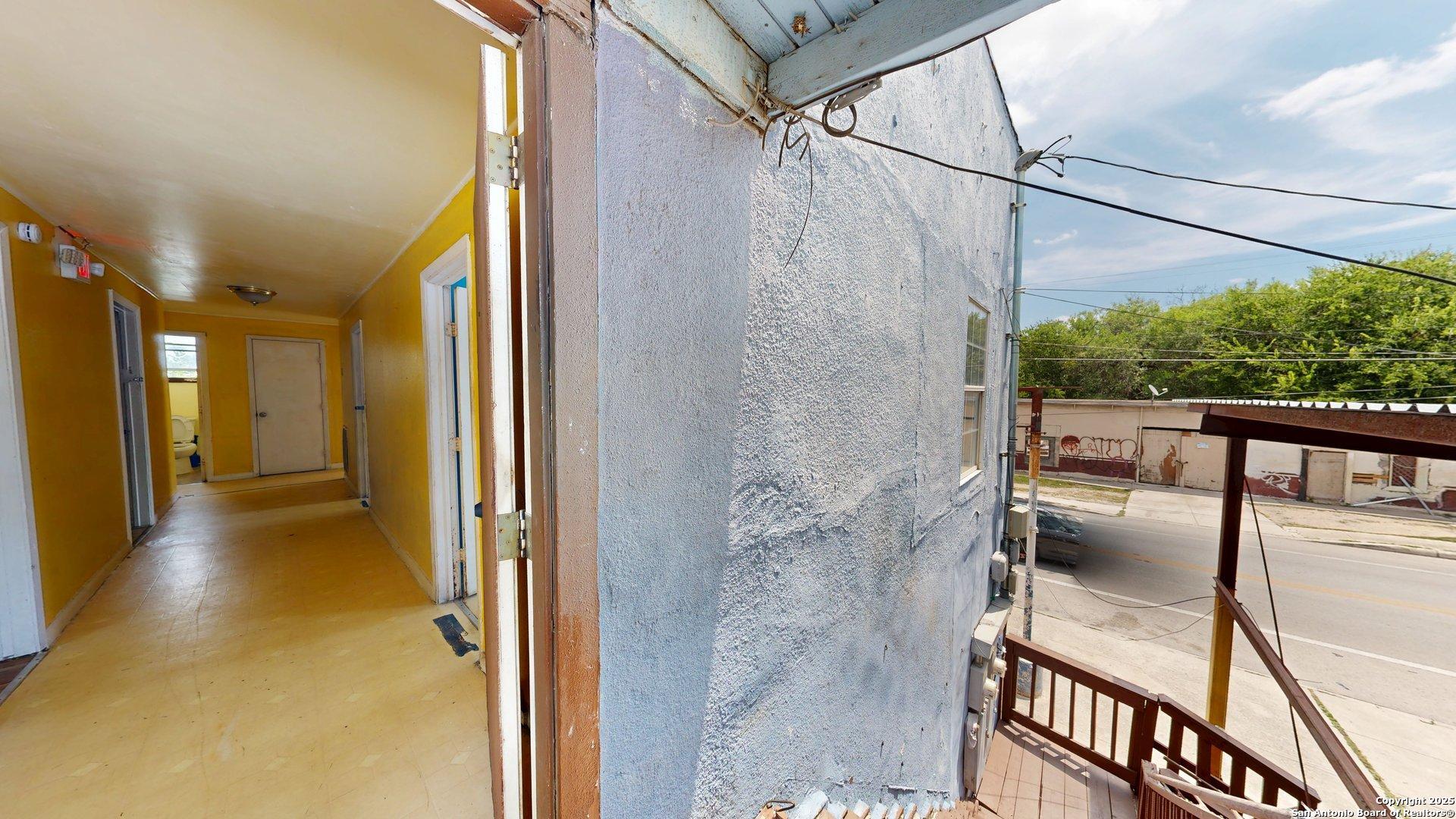main property photo 8