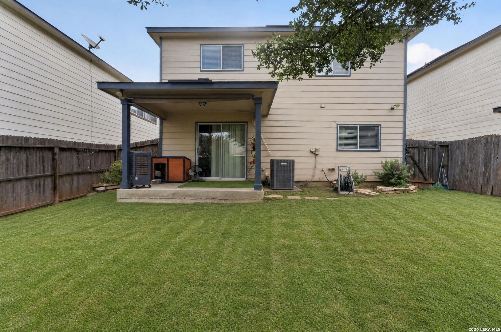main property photo 40