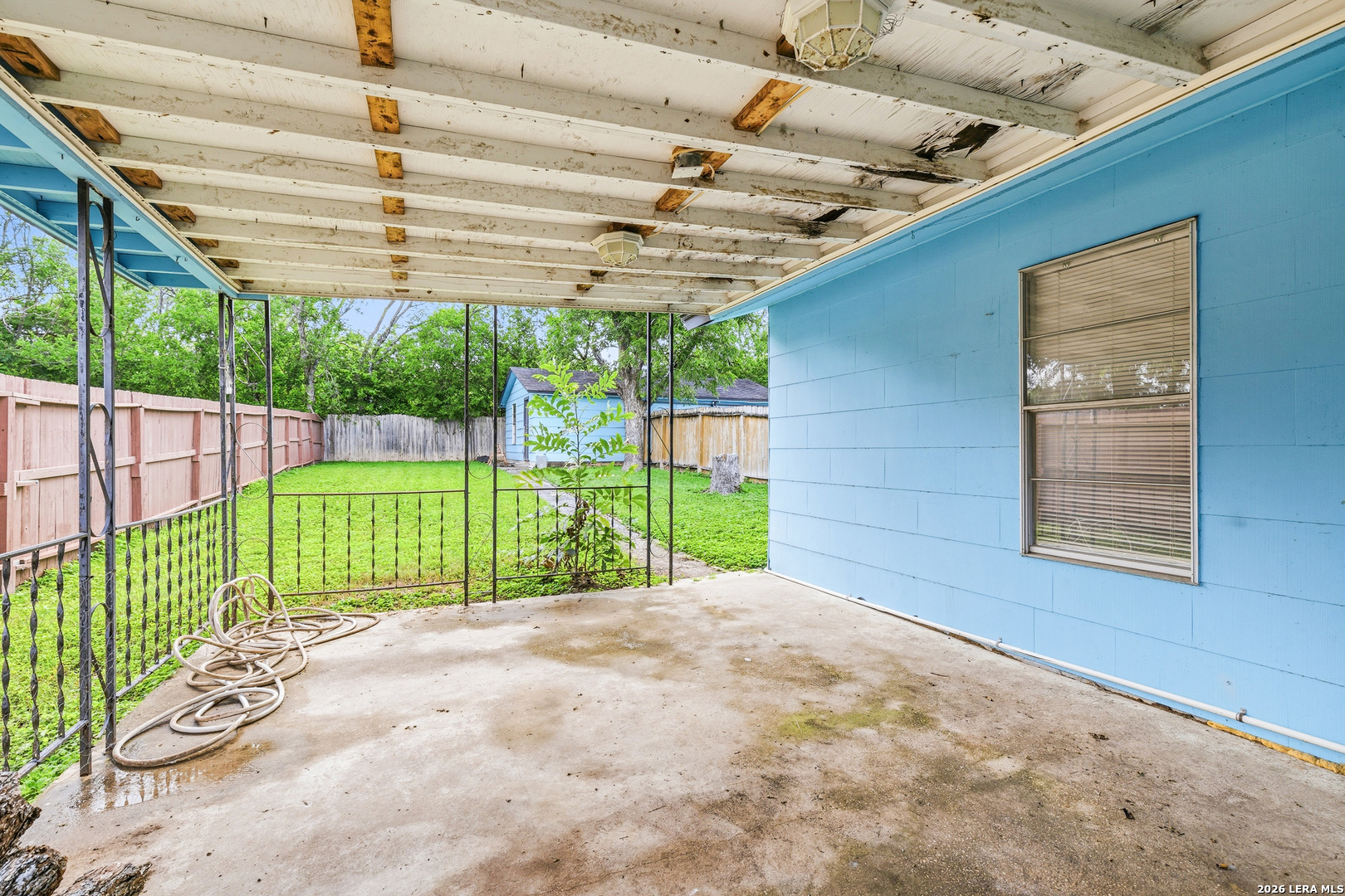 main property photo 23