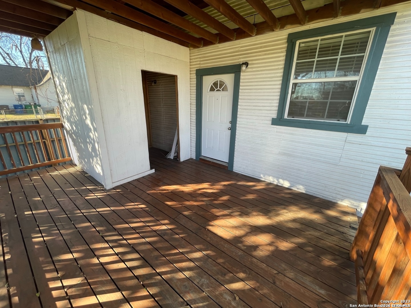 main property photo 28
