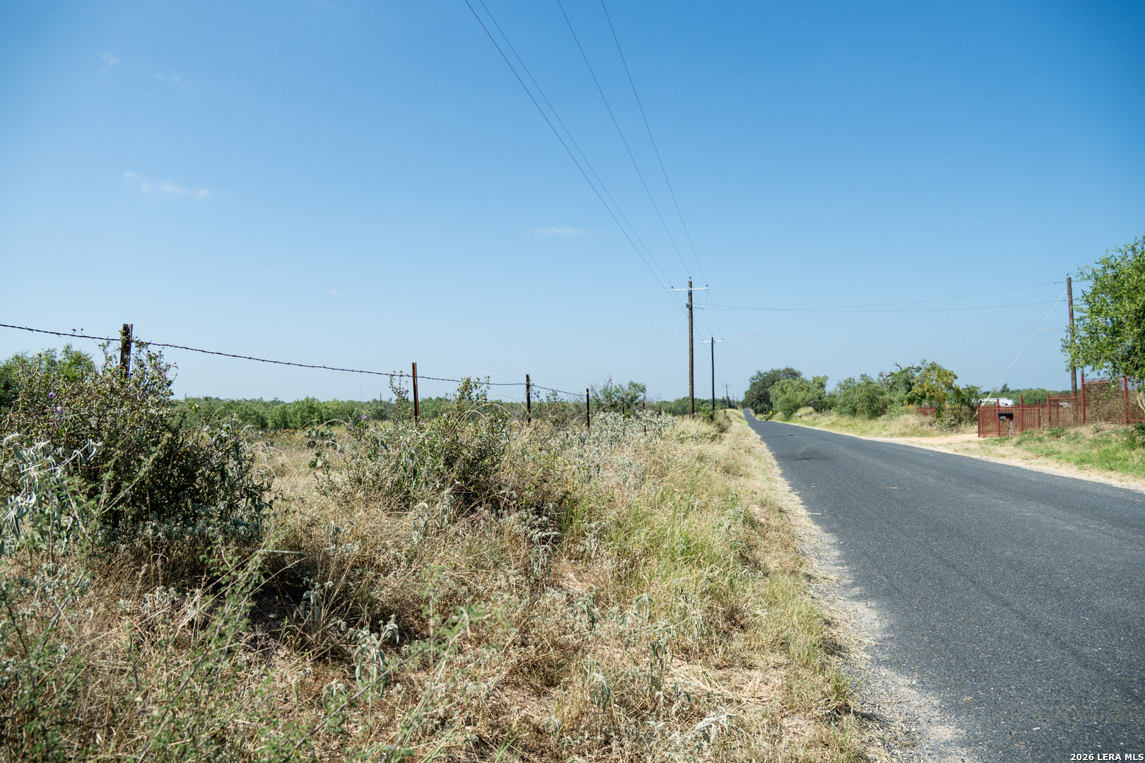 main property photo 4