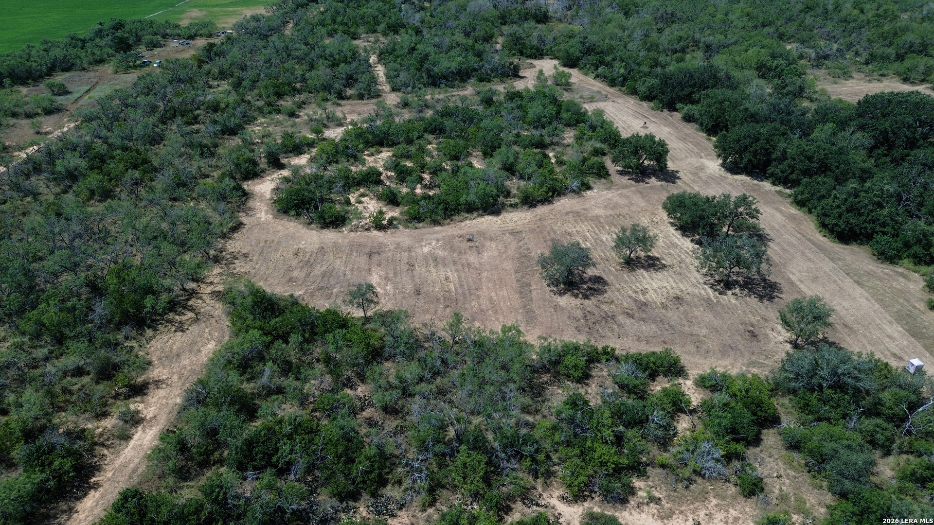 main property photo 9
