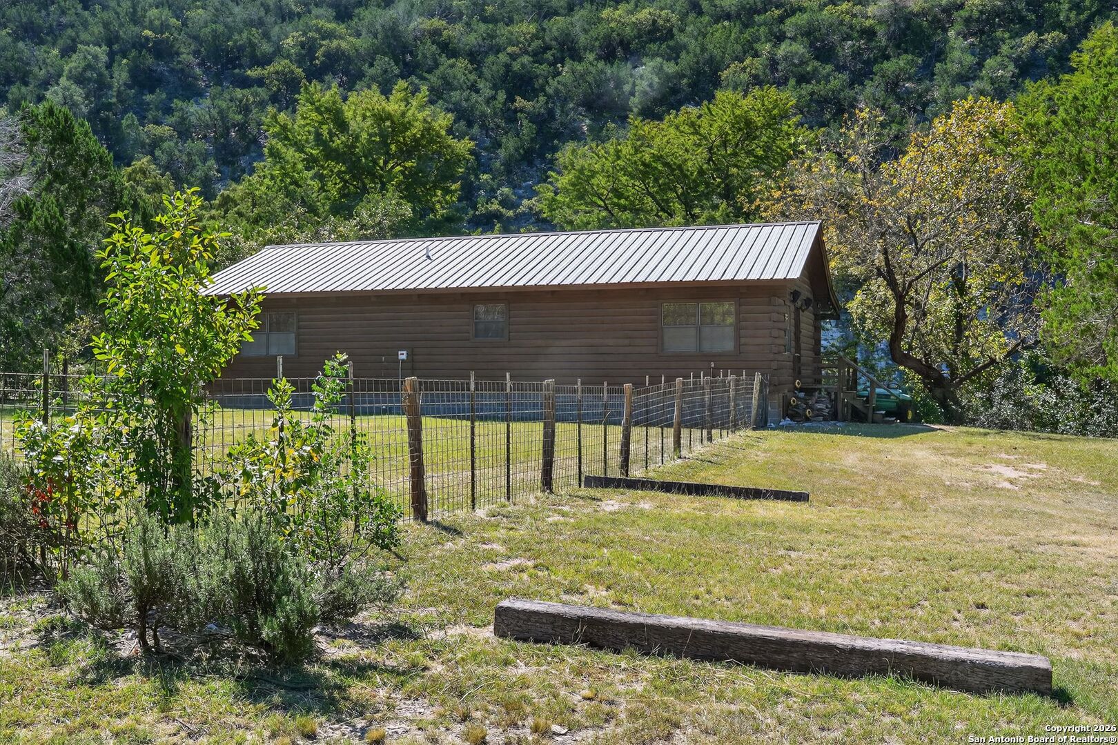 main property photo 1
