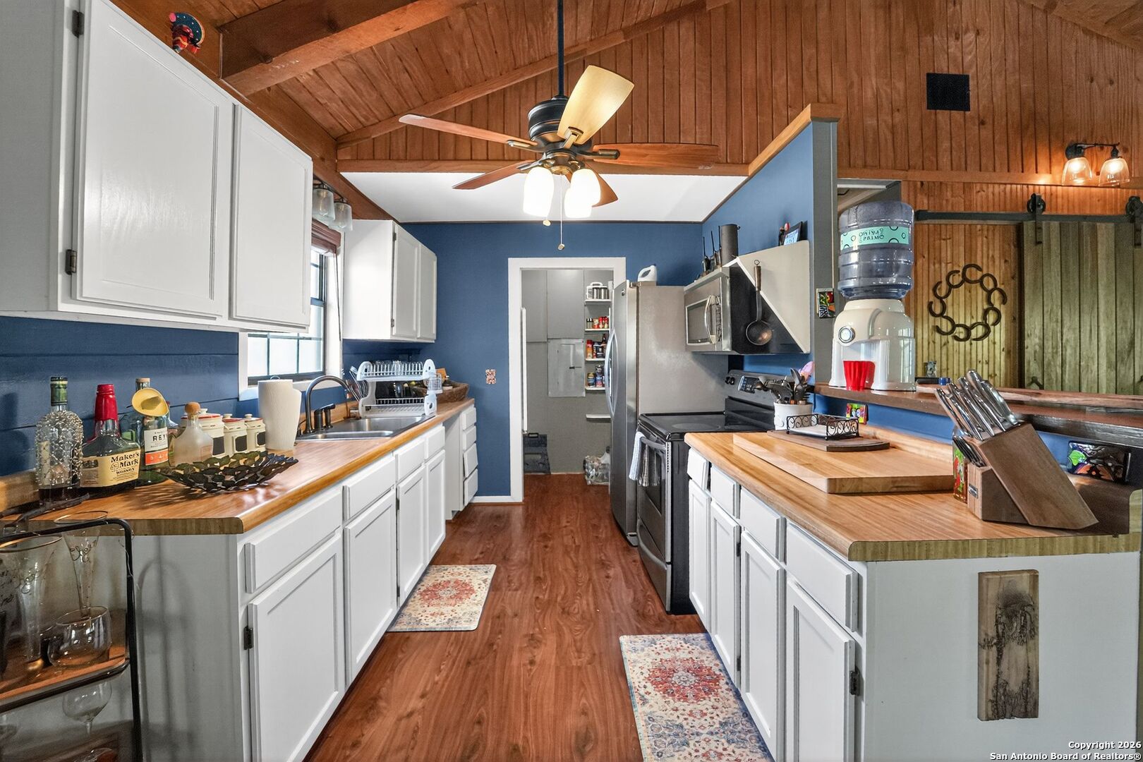 main property photo 22