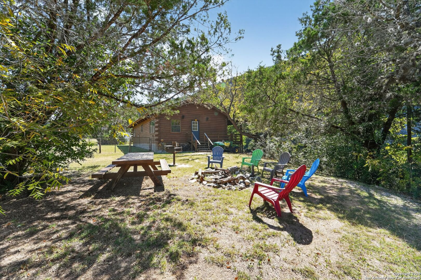 main property photo 8