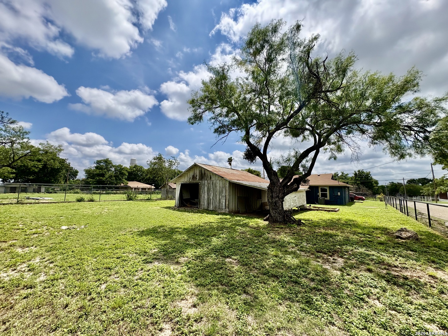 main property photo 15