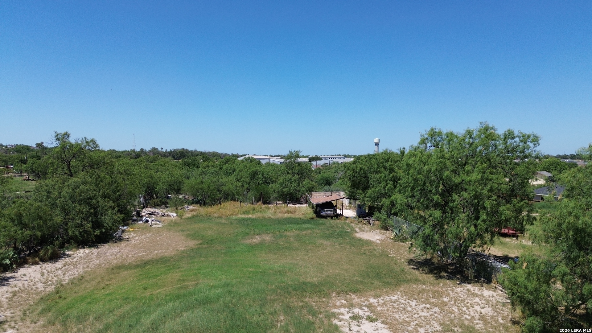 main property photo 10
