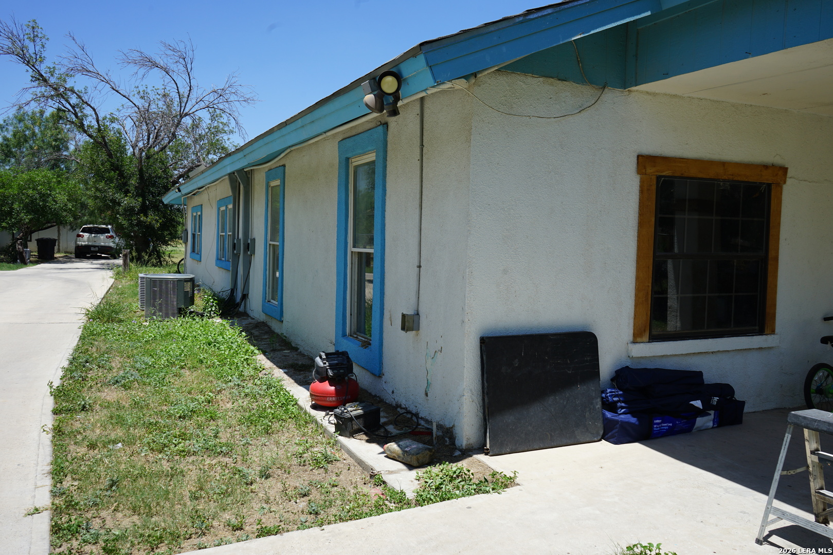 main property photo 15