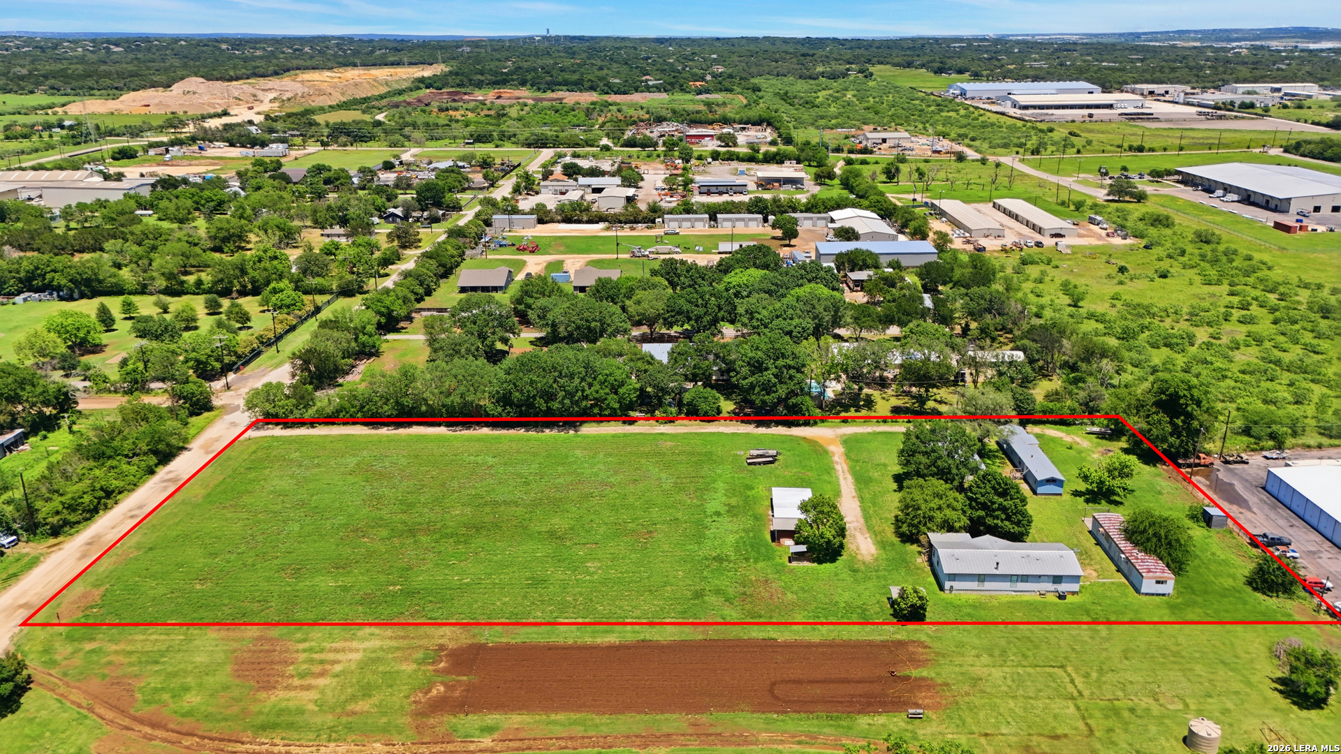 main property photo 10