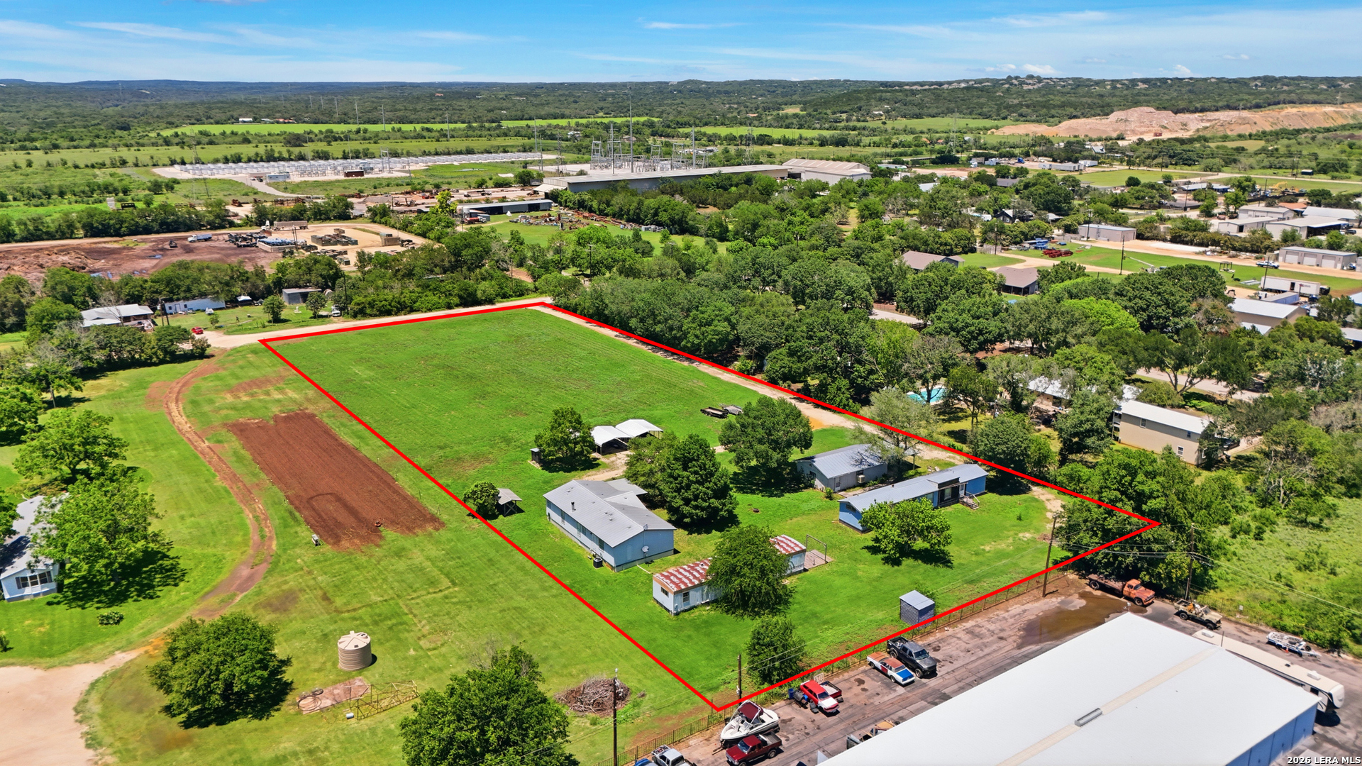 main property photo 5