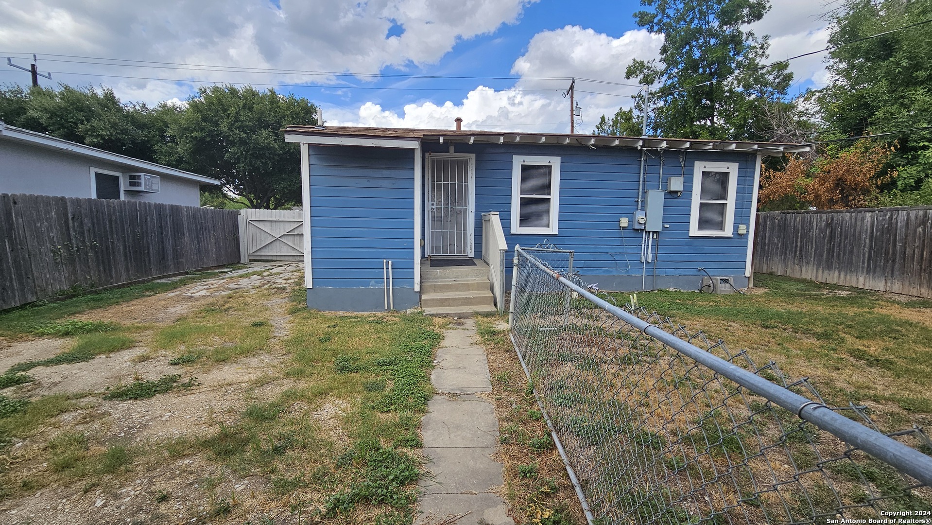 main property photo 2