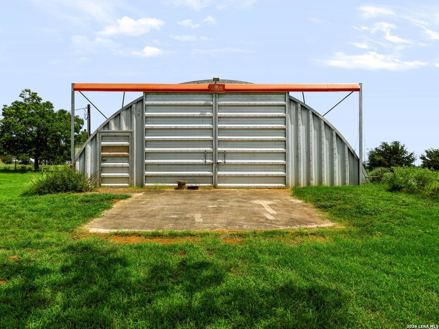 main property photo 36
