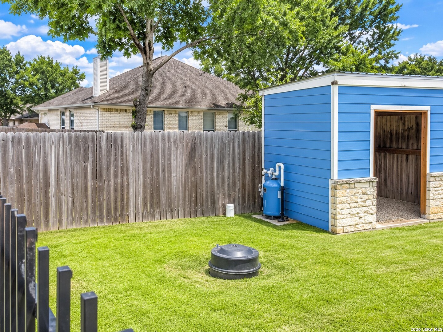 main property photo 27