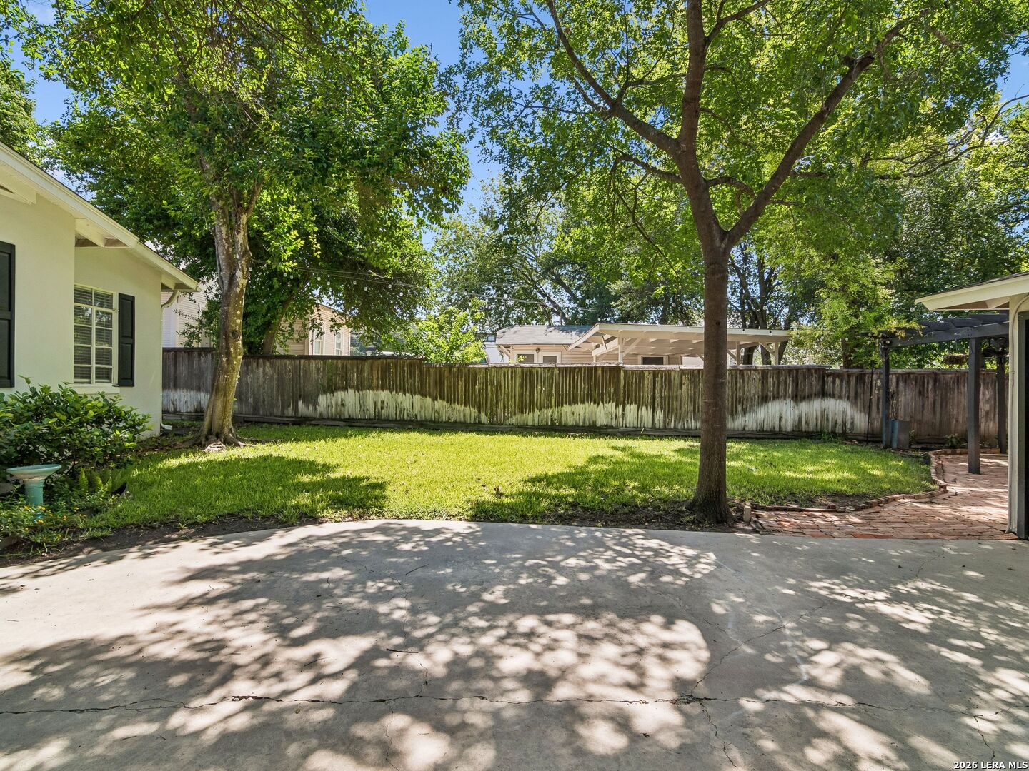 main property photo 20